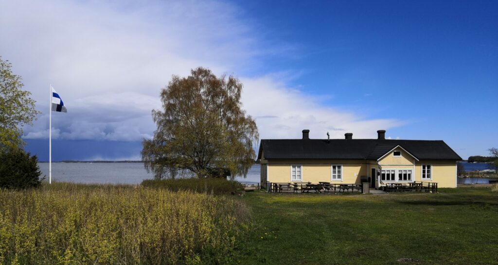 Sauna and songs from the islands