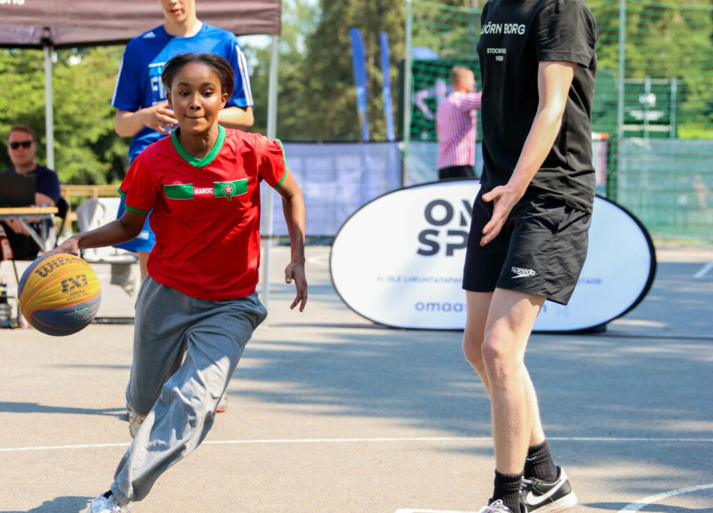 A summer day with sports coaches for upper secondary school and Stadin AO students