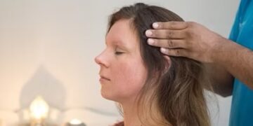 Indisk huvudmassage - provbehandlingar på 5 min.