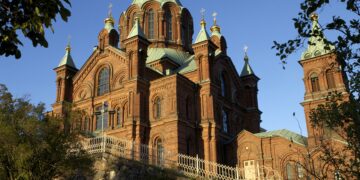 Uspenskin katedraalissa Helsinki-päivänä avoimet ovet ja yleisöopastuksia